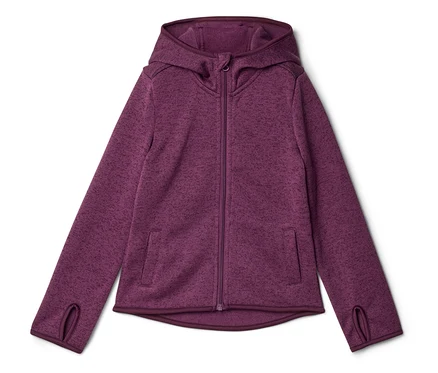 Une veste en polaire violette avec capuche, fermeture éclair et trous pour les pouces est posée sur un fond blanc.