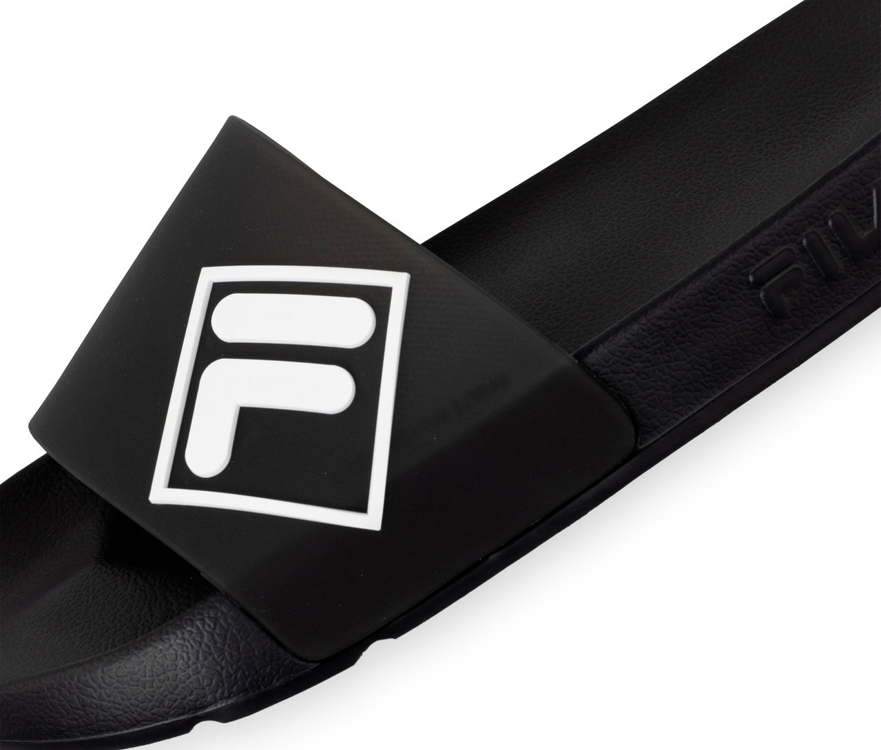 Mule FILA Lugo noire pour homme avec le logo FILA blanc sur la bride.