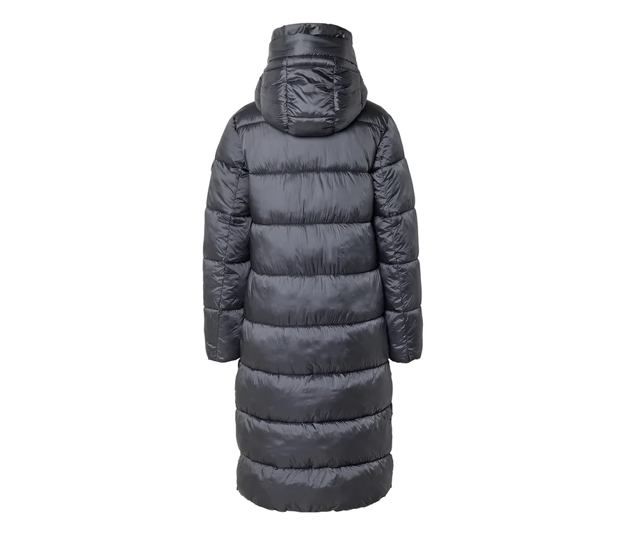 Vue de dos d'un long manteau doudoune gris foncé à capuche avec des surpiqûres horizontales.