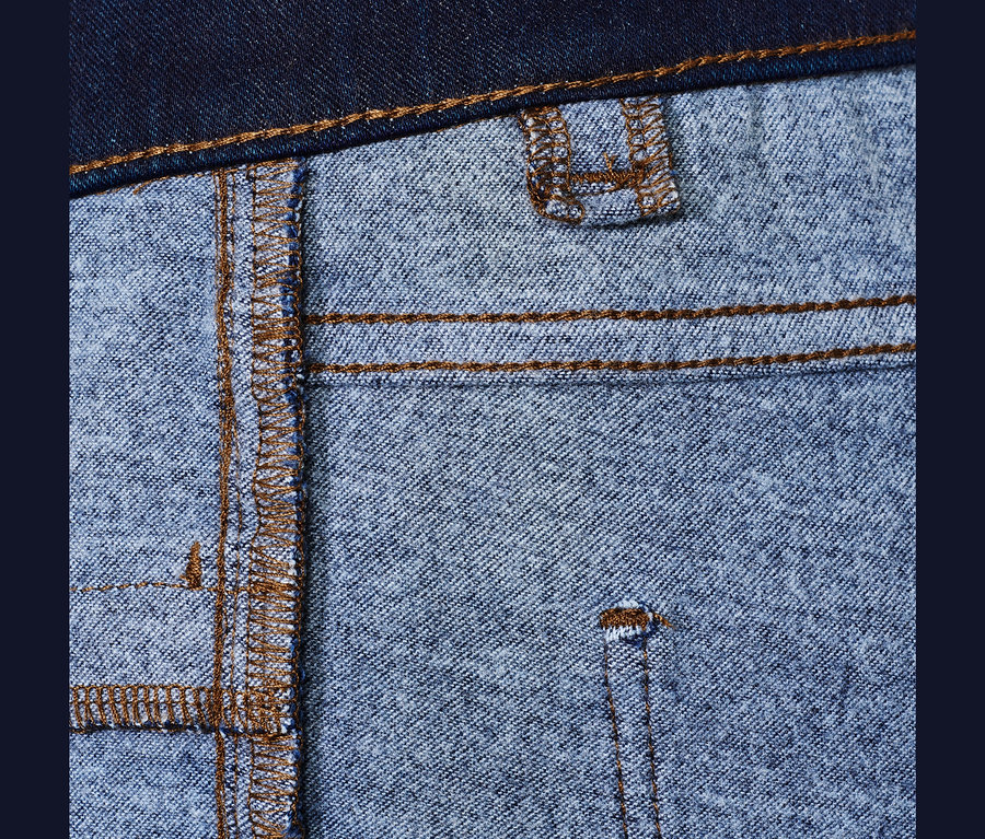 Détail de treggings thermiques.