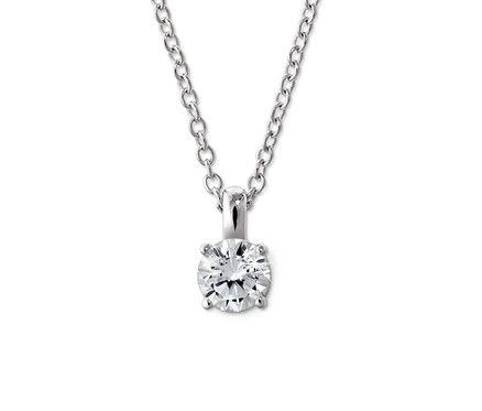 Une chaîne en argent 925 solitaire.