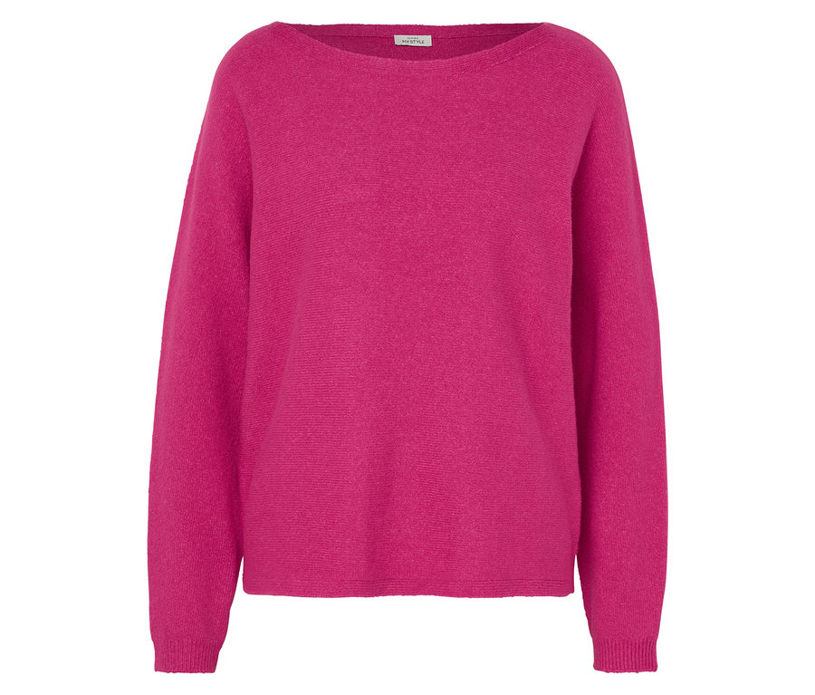 Gros plan d'un pull fuchsia à manches longues et encolure arrondie.