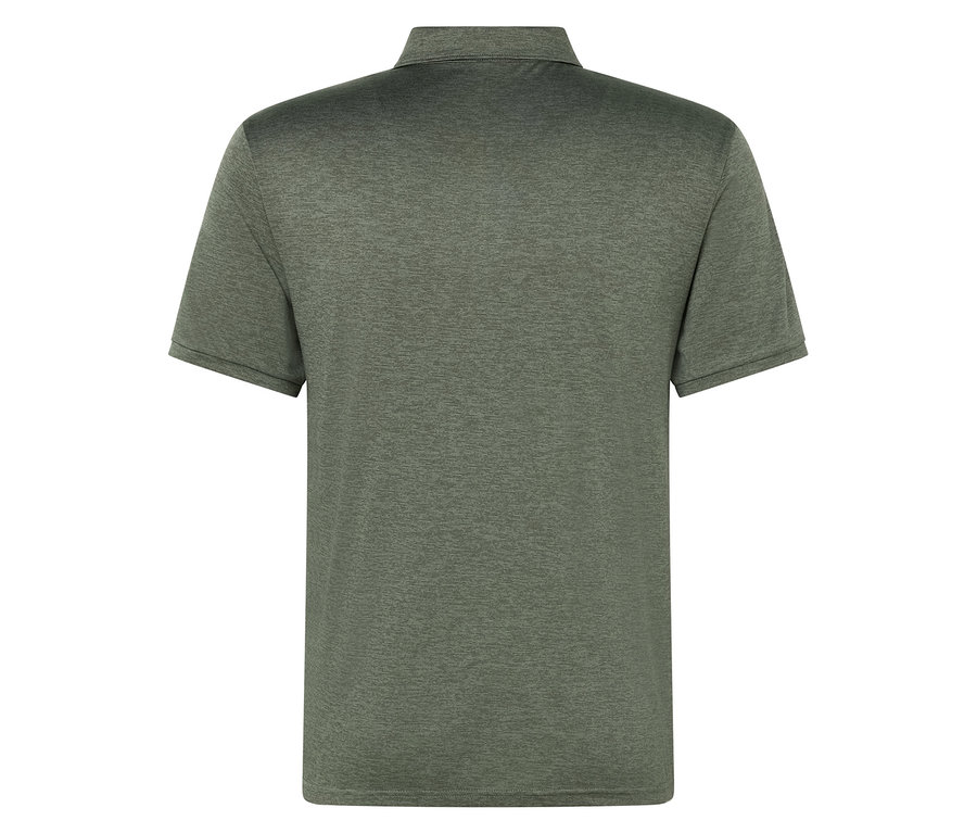 Vue arrière d'un polo vert olive.