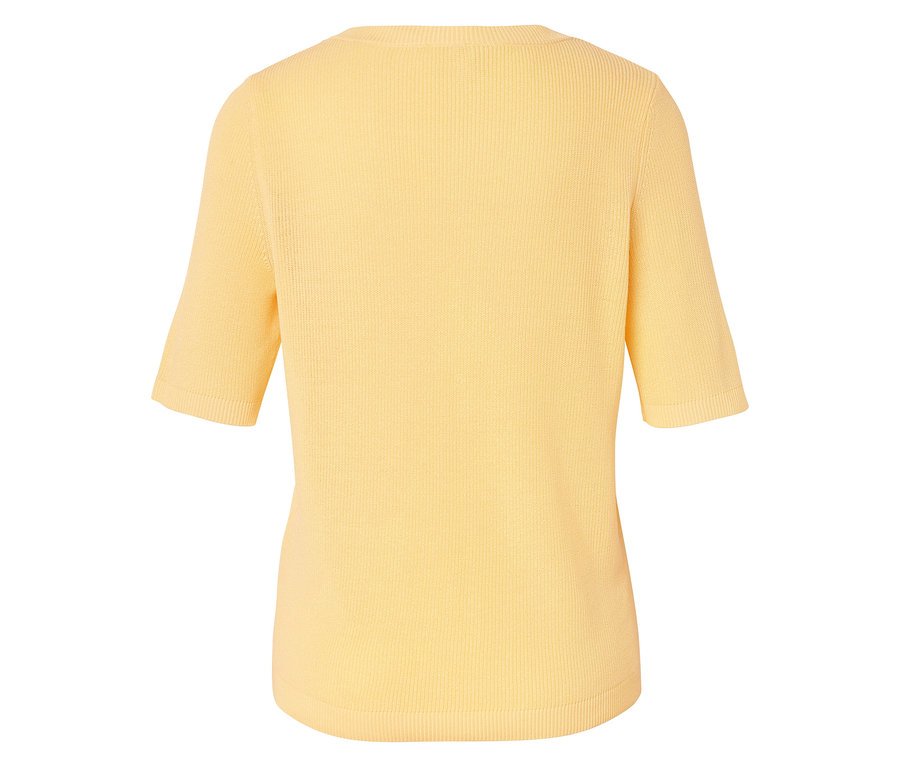 Vue arrière d'un pull en tricot jaune clair à manches courtes et encolure ras du cou.