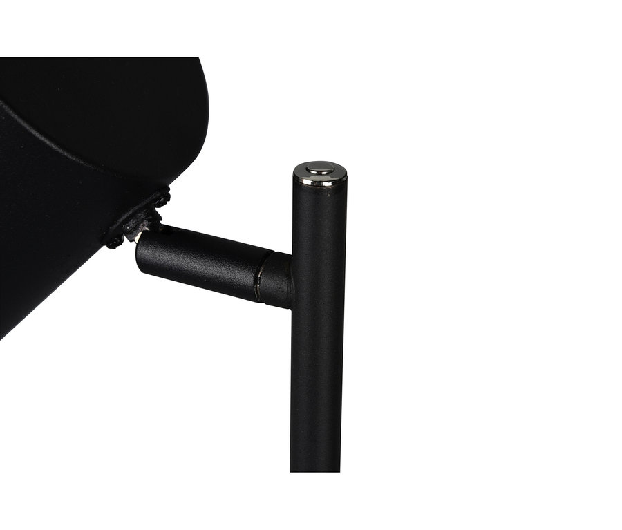 Gros plan d'un luminaire en métal noir avec une tige verticale, un bras horizontal et un composant noir incurvé. La tige verticale est surmontée d'un capuchon argenté.