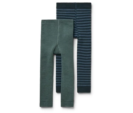 Deux leggings pour enfants : un vert et un rayé bleu et noir.