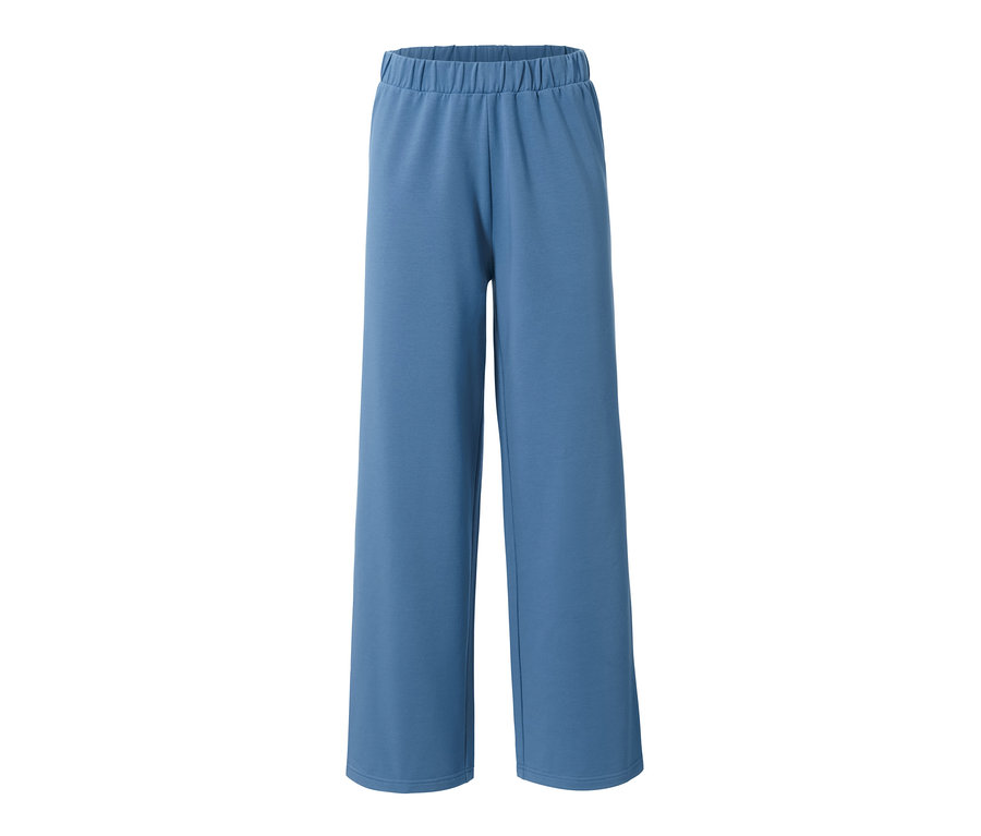 Pantalon d’intérieur bleu.