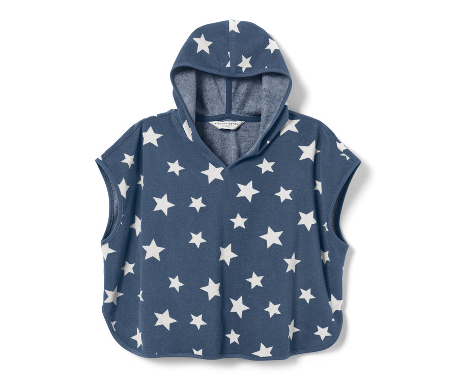 Poncho en tissu éponge bleu pour enfant avec capuche et étoiles blanches.