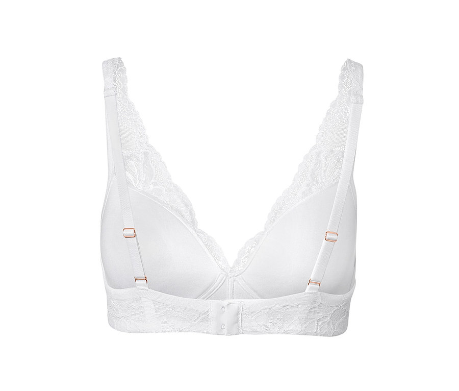 Vue détaillée de l'arrière d'un soutien-gorge à coques souples blanc.