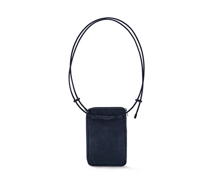 Pochette tour de cou noire.