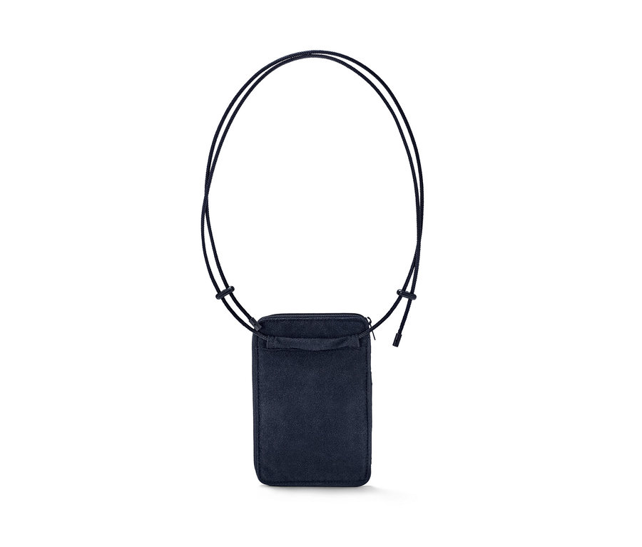 Pochette tour de cou noire.