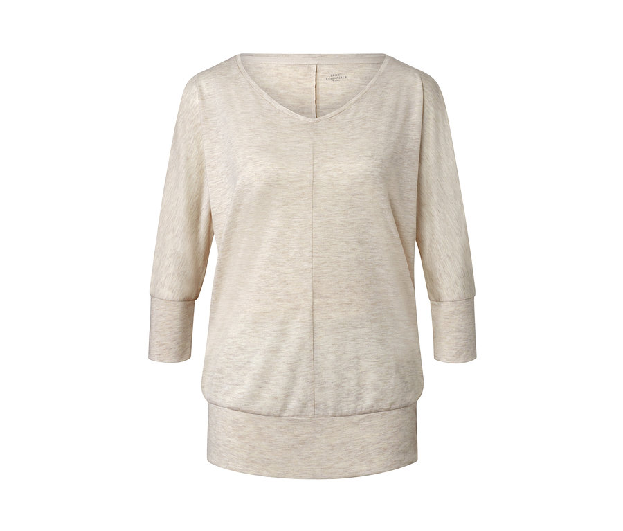Chemise de yoga beige.