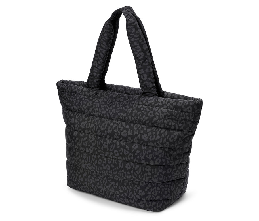Sac fourre-tout noir matelassé à motif léopard.