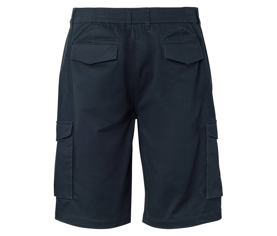 Short cargo bleu marine vu de dos avec poches.