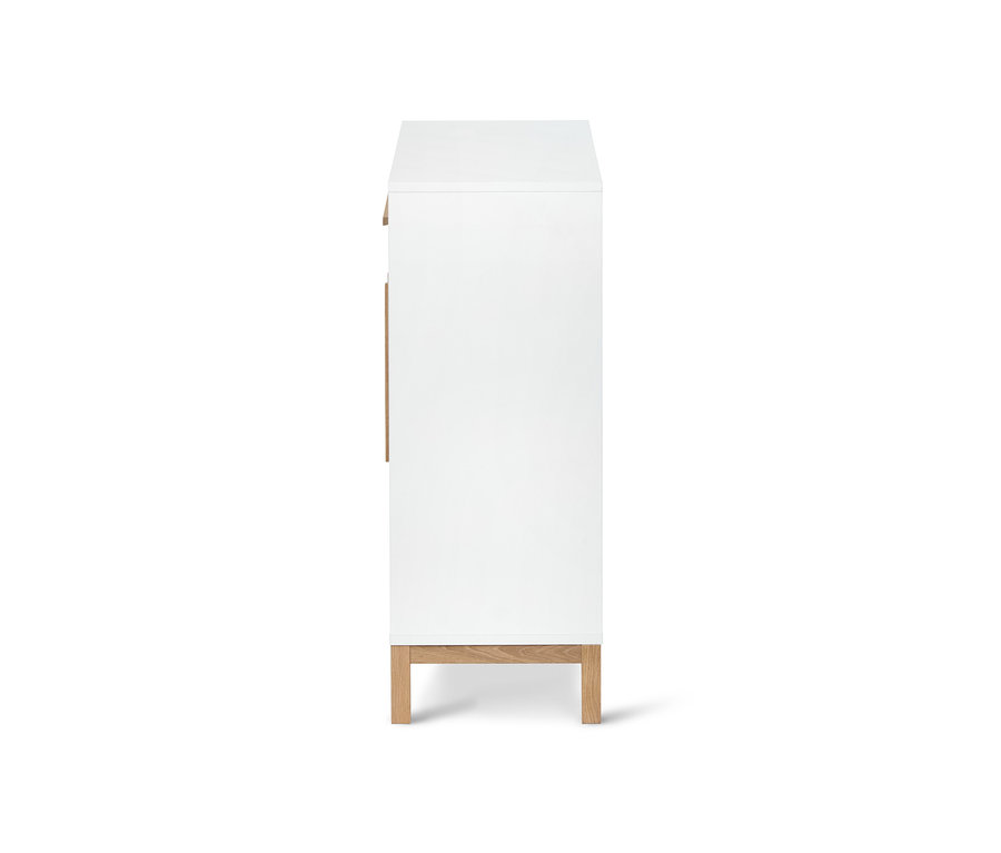 Vue latérale d'une armoire de toilette blanche Eklund.