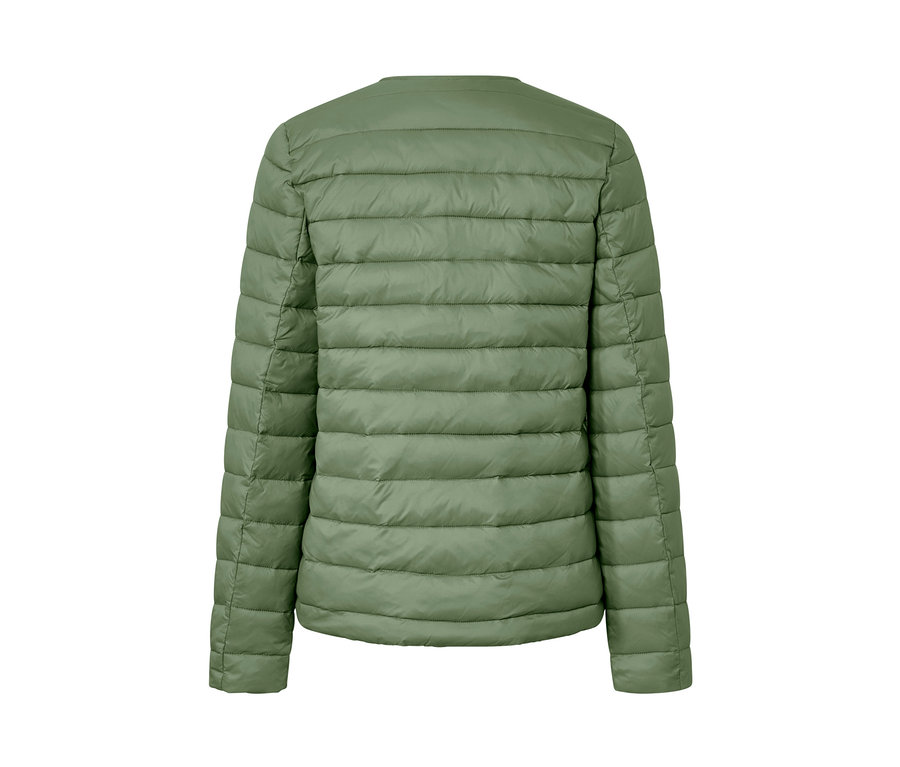 Détail du dos d'une veste matelassée.