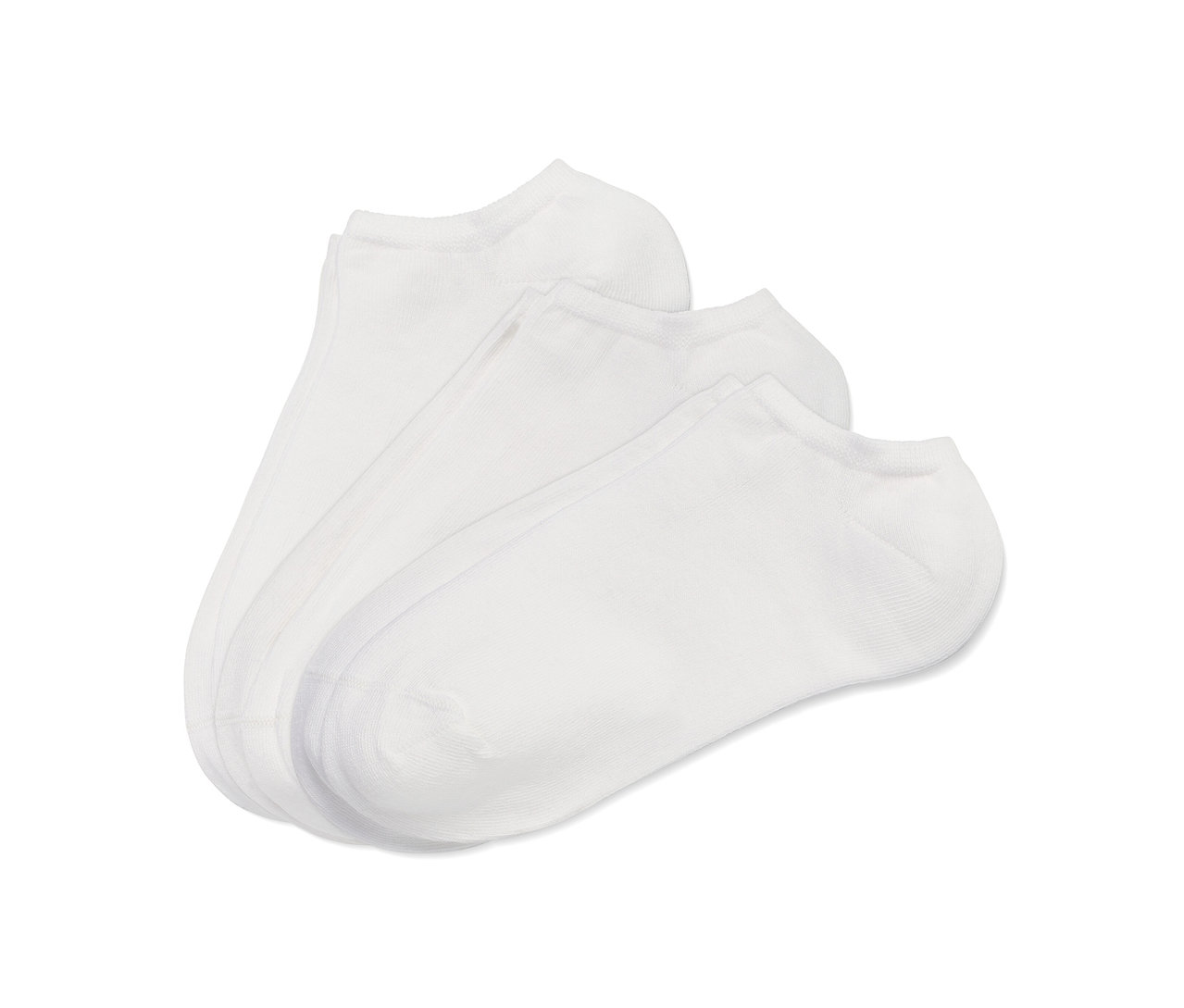 Trois paires de socquettes de sport blanches.