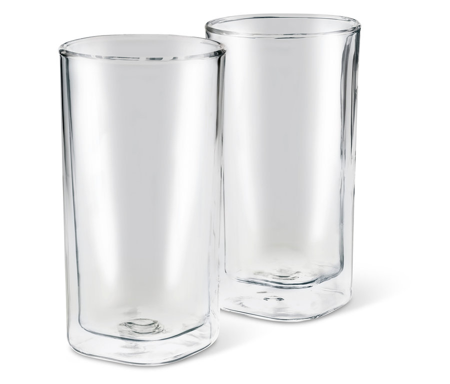 Deux verres à latte macchiato côte à côte.