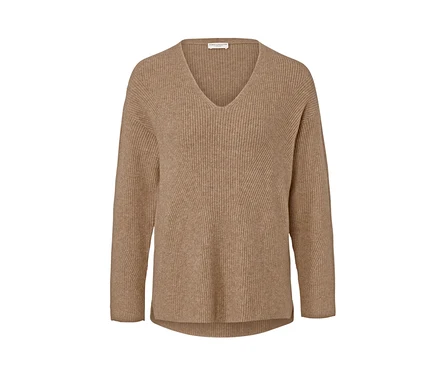 Pull camel en grosse maille à col en V.