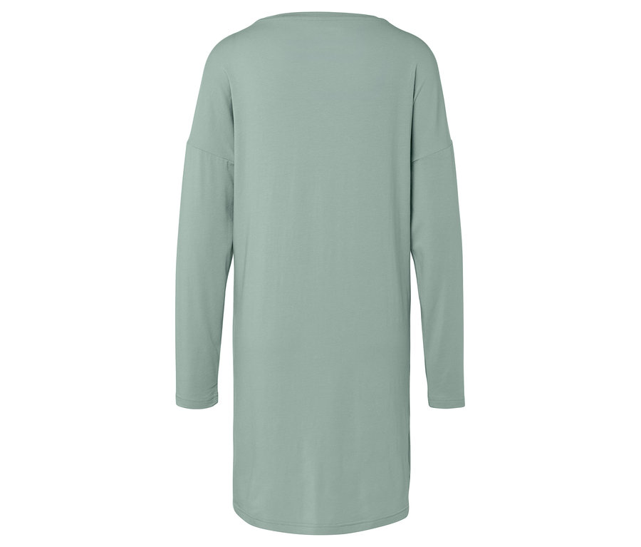 Vue arrière d'un t-shirt à manches longues vert clair sur fond blanc.