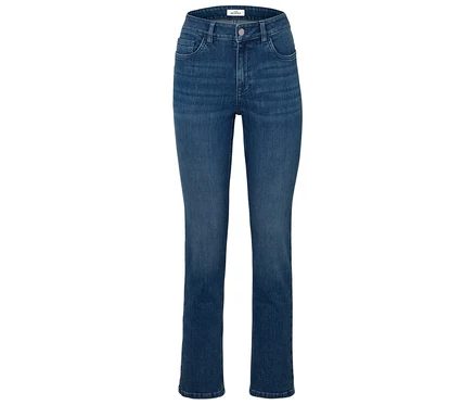 Jean bleu coupe droite sur fond blanc.