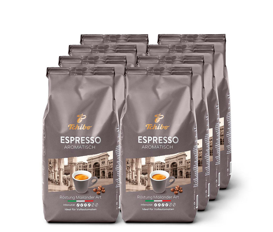 Huit paquets d'expresso aromatique en grains – 8x 1 kg, disposés en rangées.