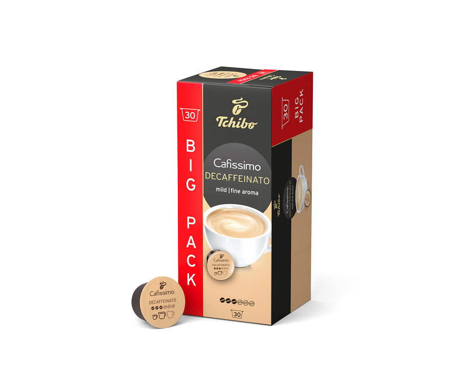 Un paquet de Cafissimo Decaffeinato - décaféiné - 30 capsules de Tchibo est debout. Une capsule est à côté.