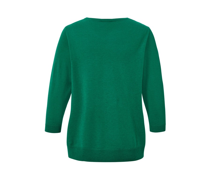 Pull en maille fine vert avec soie.