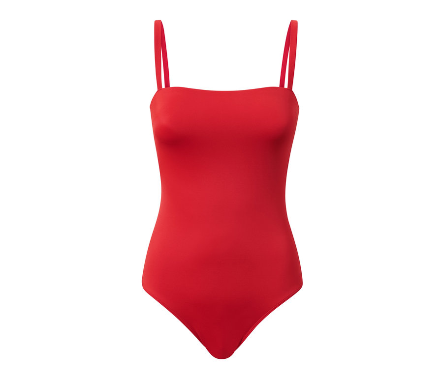 Maillot de bain rouge.