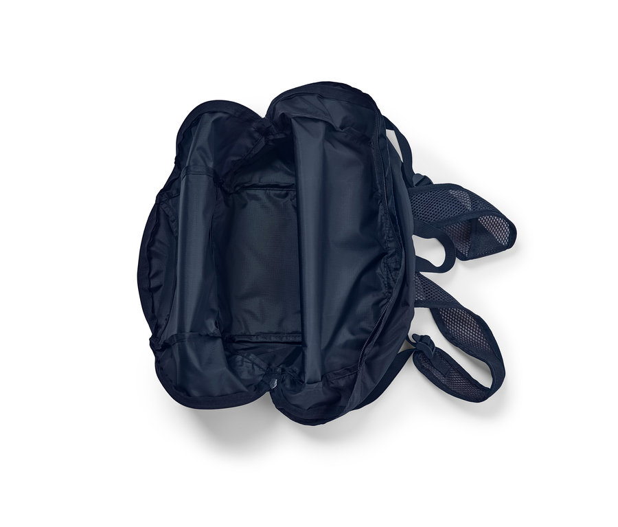 Sac à dos pliable ouvert.