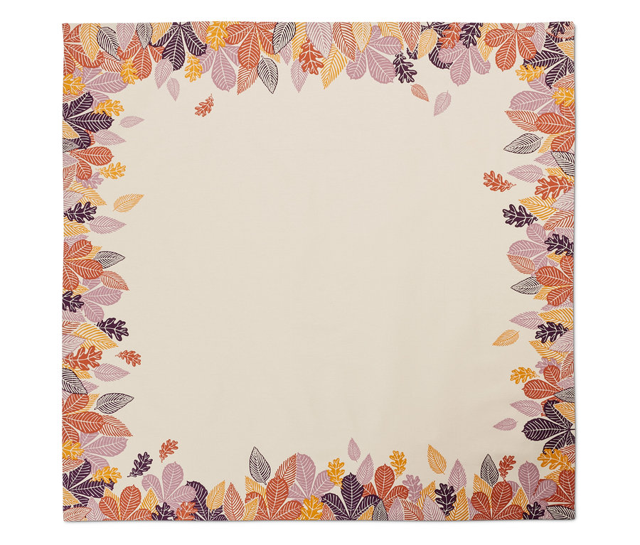 Nappe carrée avec motif de feuilles dans les coins.