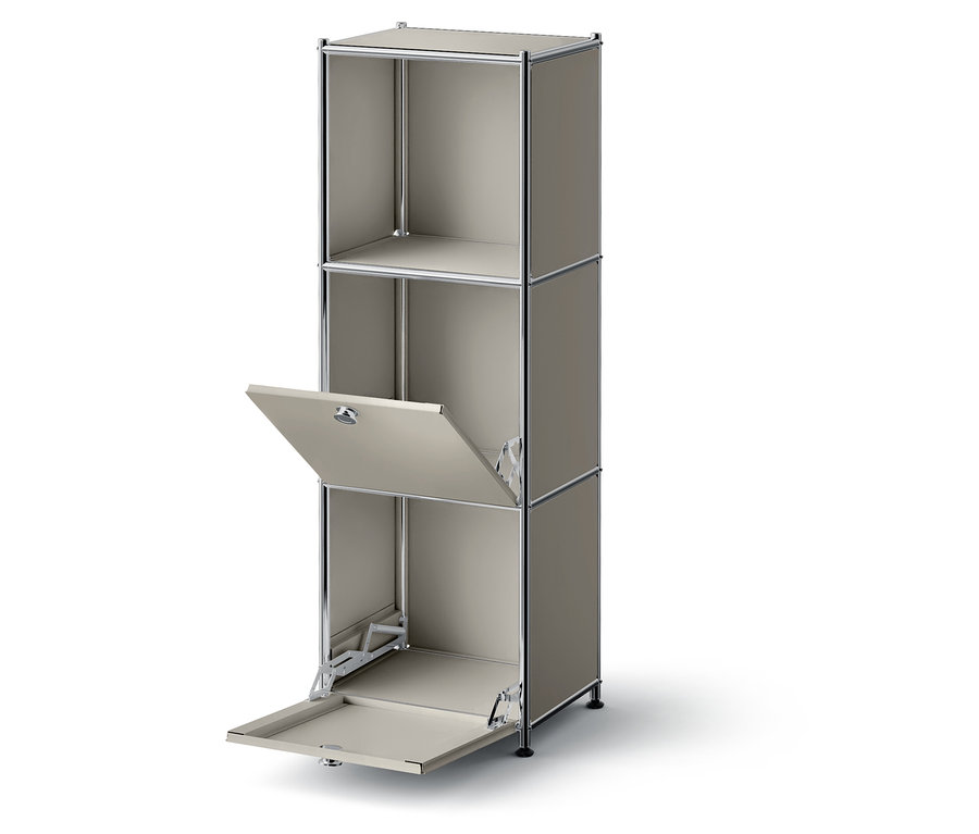 Armoire grise à trois étages avec porte ouverte dans le compartiment inférieur.