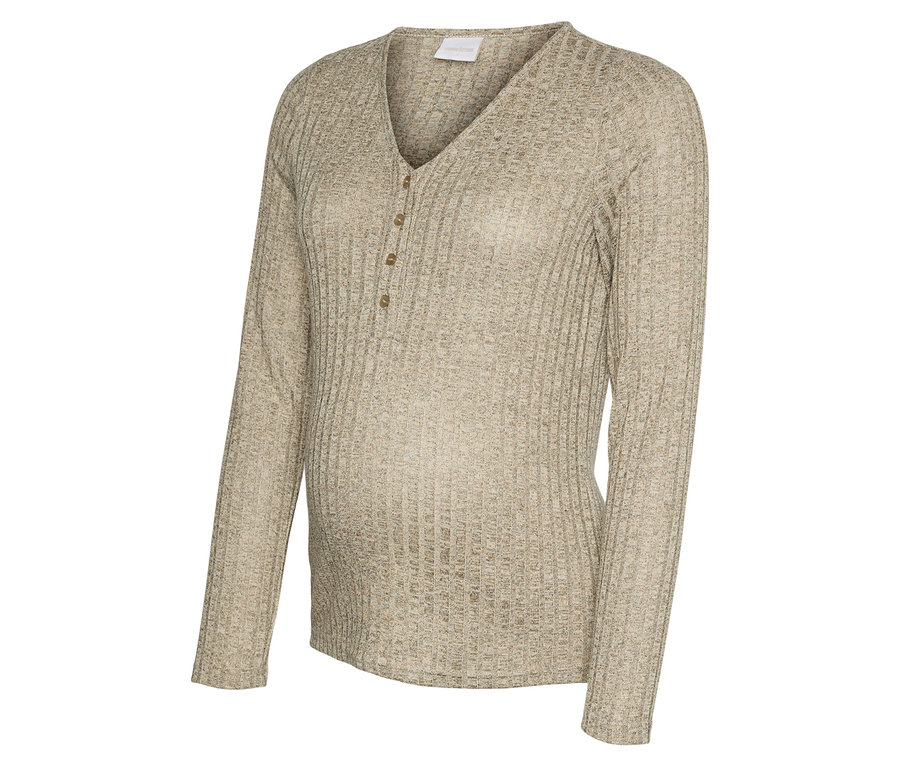 Gros plan d'un haut de grossesse beige à manches longues 'MAMALICIOUS MLPAMMIE LIA LS JRS TOP 2F NOOS' avec un col en V et une patte de boutonnage.