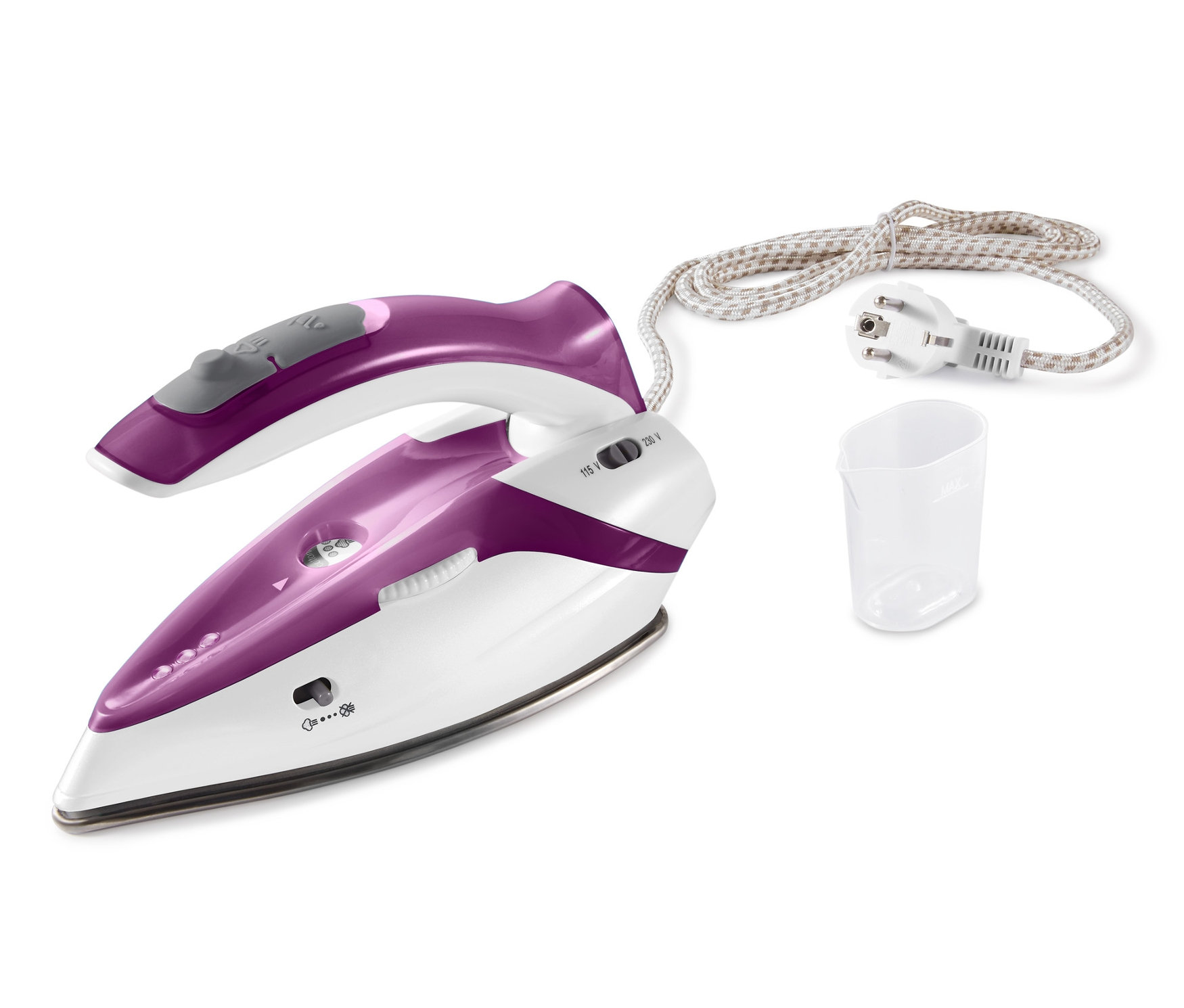 Fer à repasser de voyage violet et blanc avec cordon et gobelet en plastique.