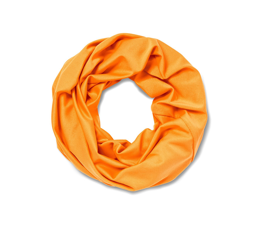Foulard multifonction orange fluo enroulé en cercle.