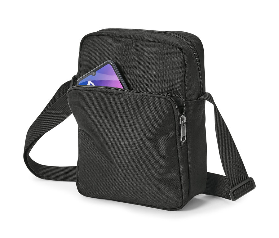 Sac bandoulière noir avec un téléphone dans la poche.