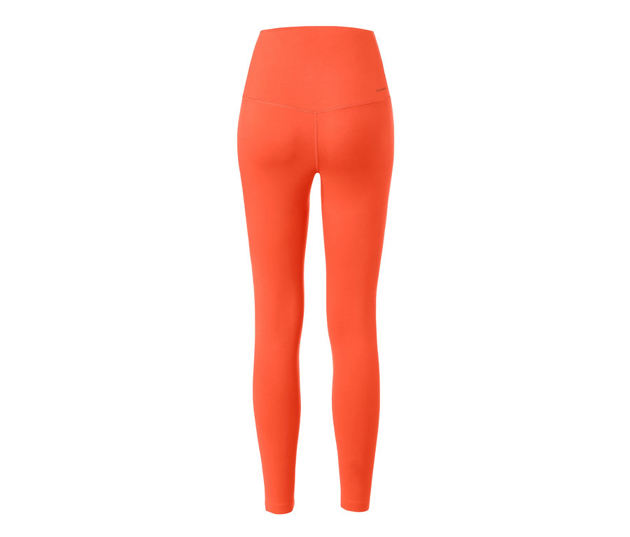 Vue détaillée de l'arrière d'un legging de sport ultra-doux orange.