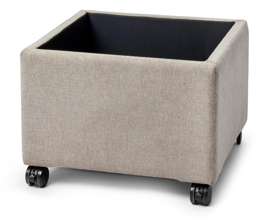 Boîte de rangement en tissu beige sur quatre roues.