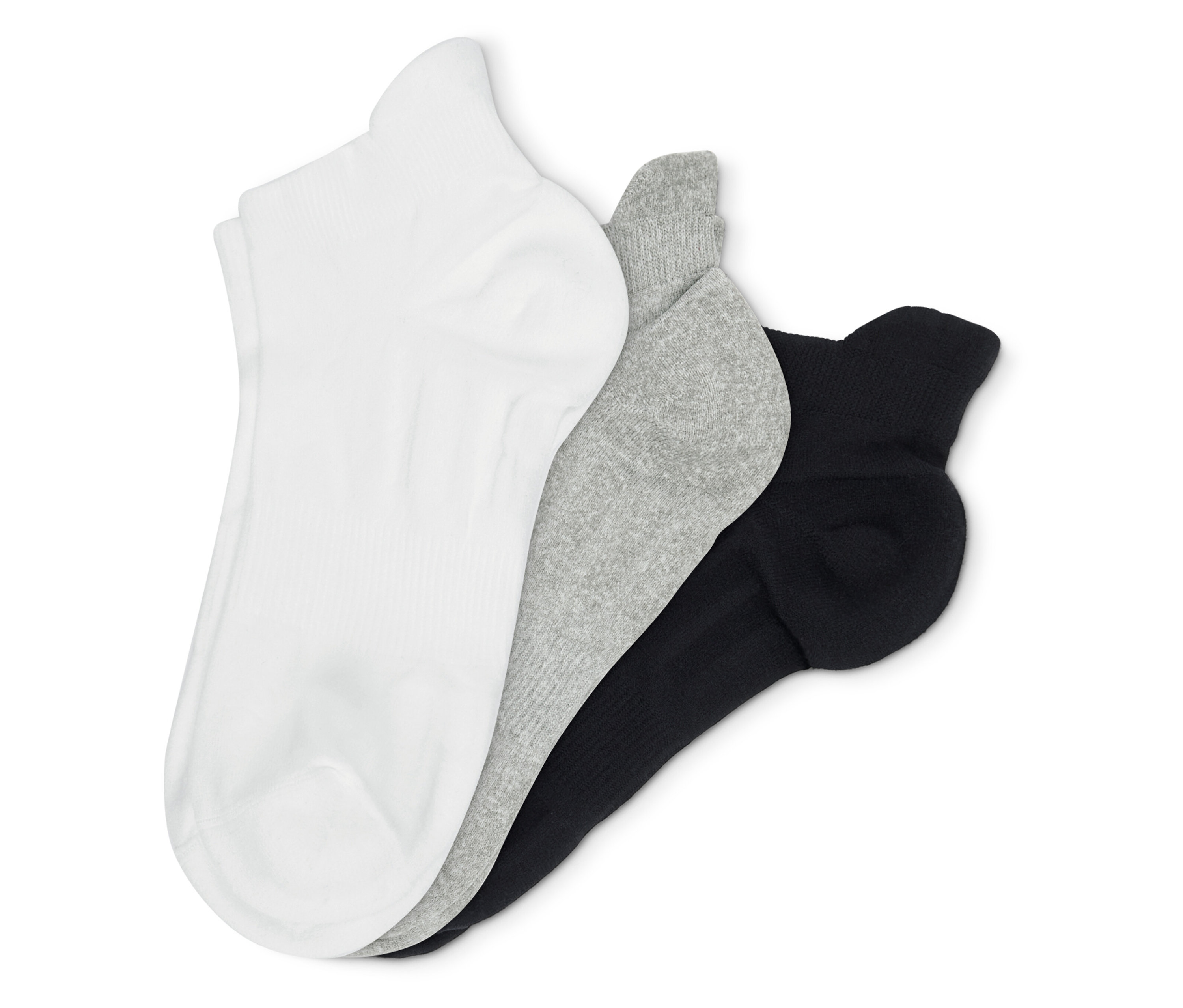 Trois paires de chaussettes : blanches, grises et noires.