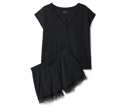 Ensemble de pyjama noir avec bordure en dentelle, composé d'un haut et d'un short.