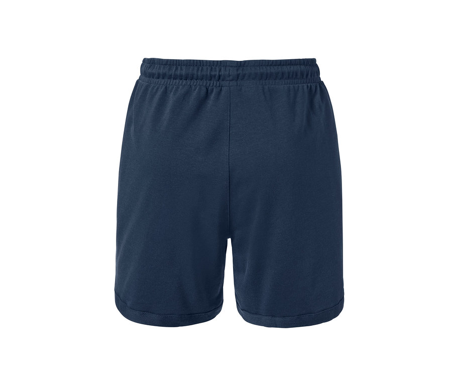 Short molletonné bleu marine.