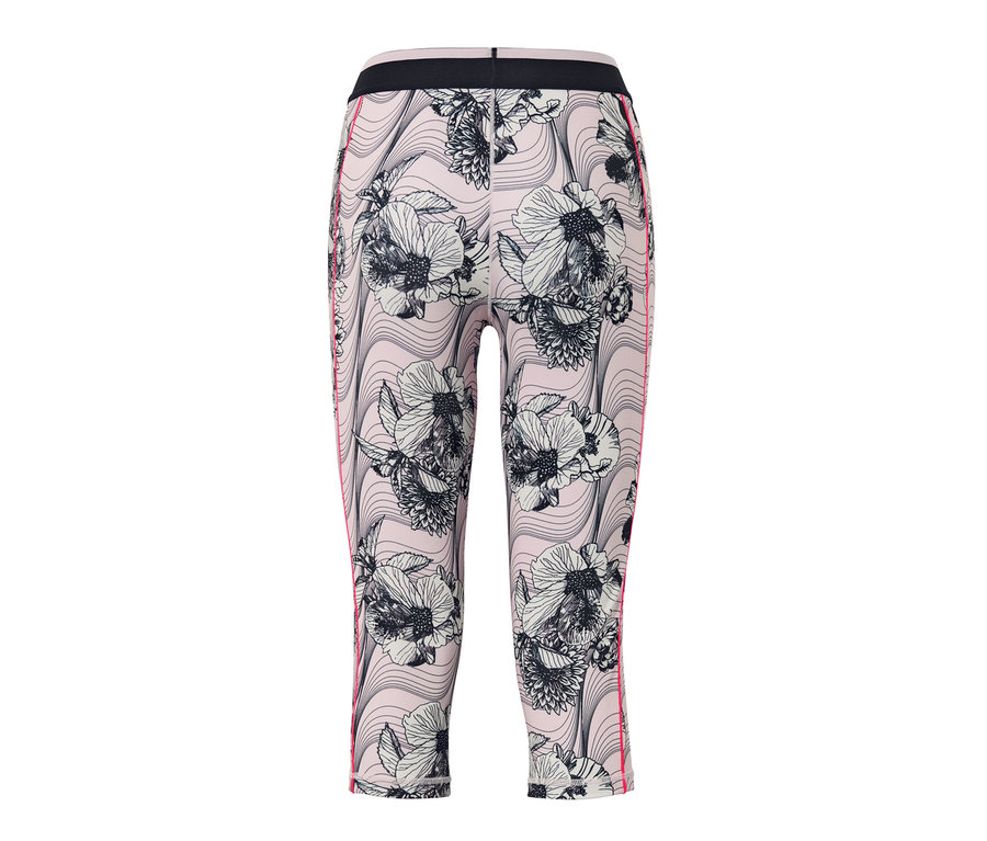 Détail d'un corsaire de sport avec un motif floral.