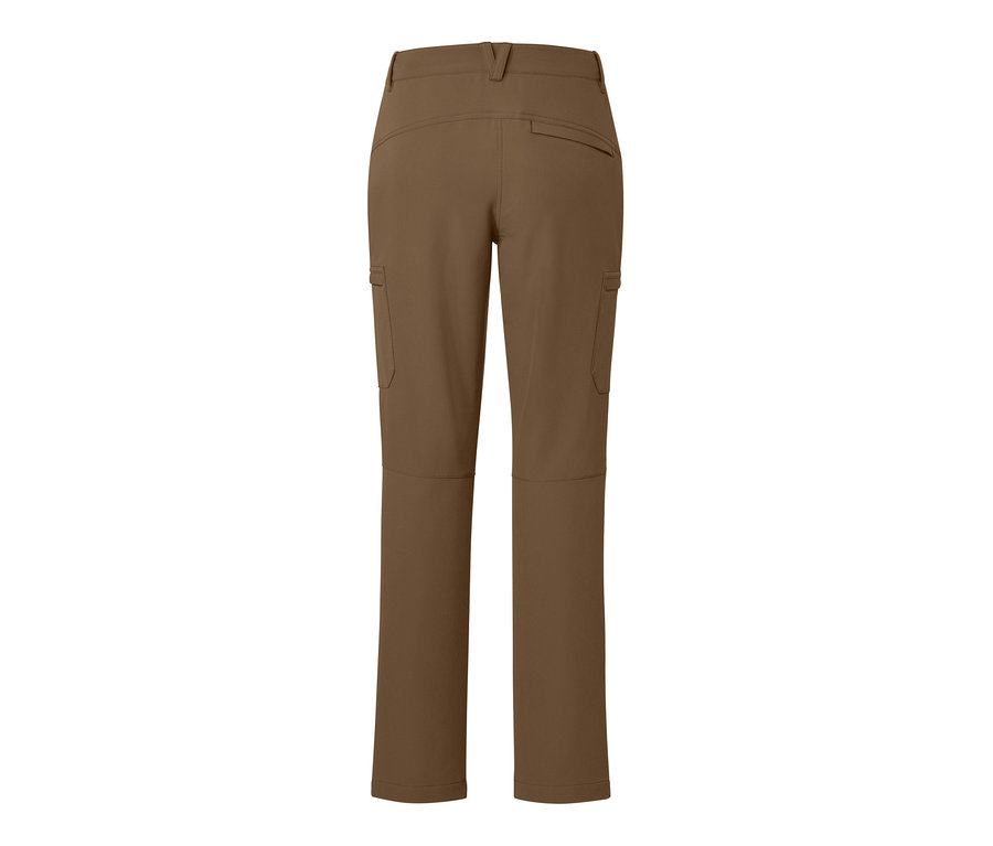 Vue détaillée de l'arrière d'un pantalon cargo en softshell beige.
