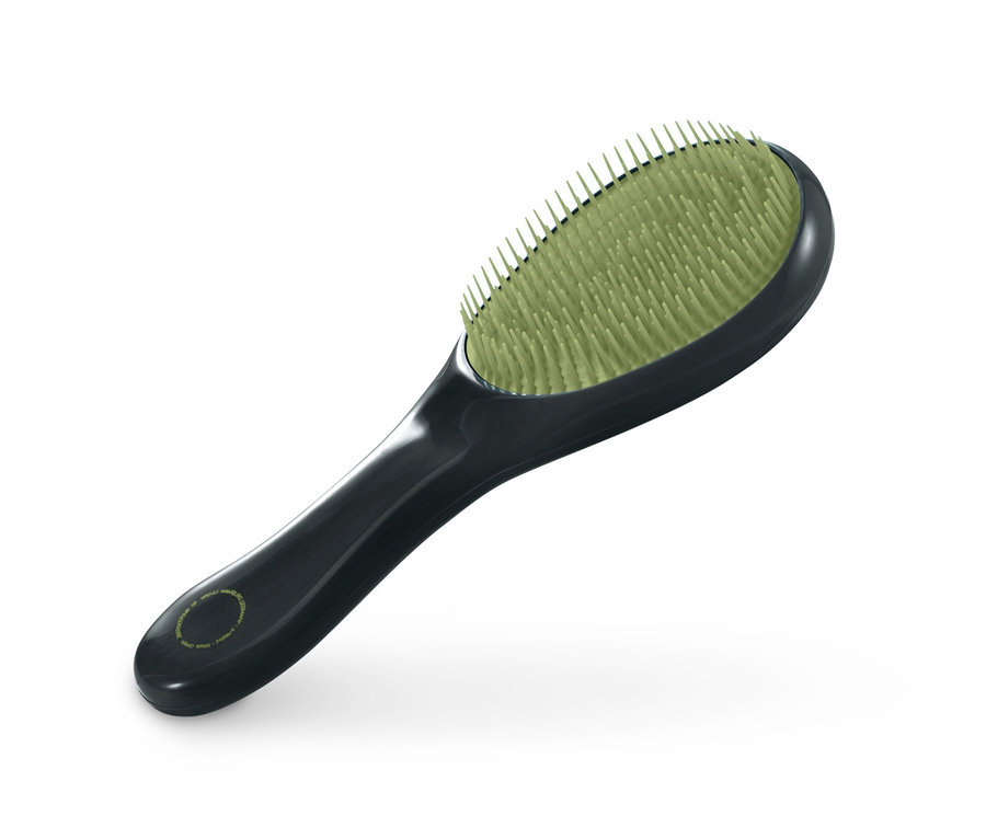Brosse pour animaux noire.