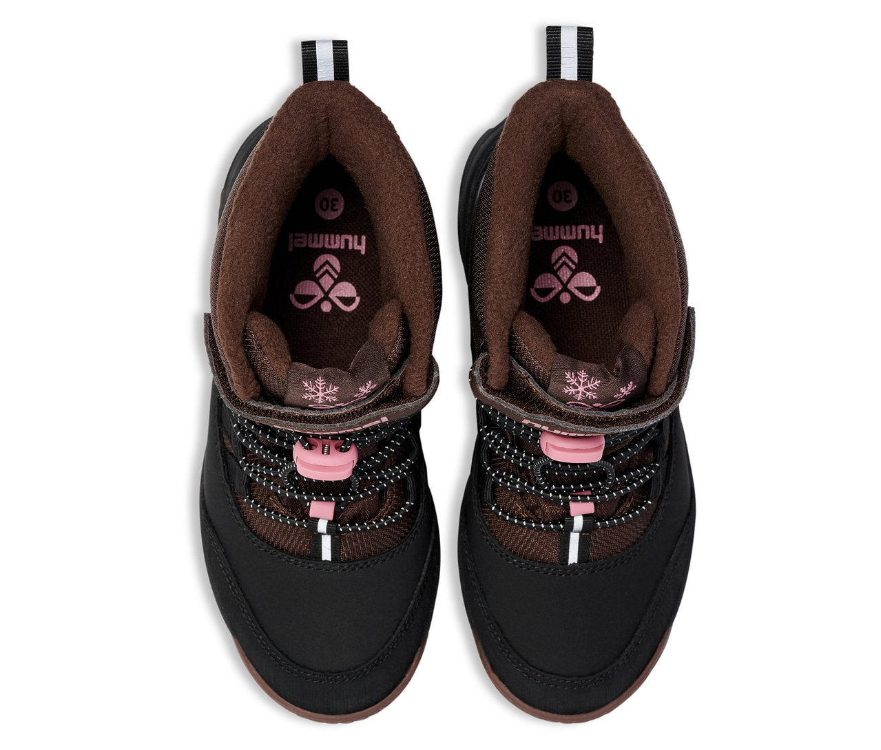 Deux bottes de neige roses Hummel Tex sur fond blanc.