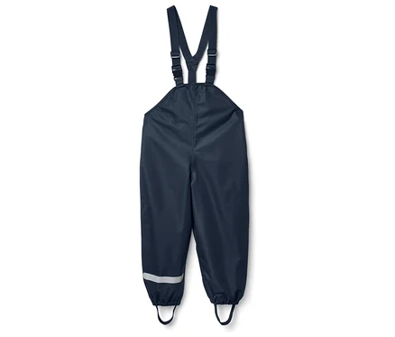 Pantalon de pluie bleu marine à bretelles avec bandes réfléchissantes sur les jambes.