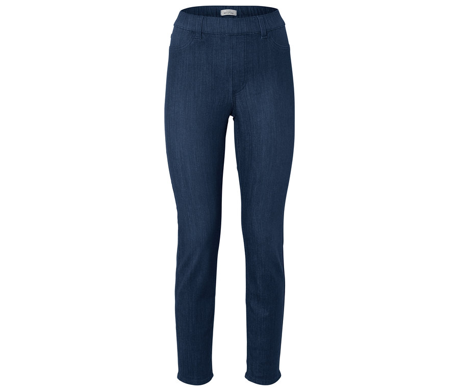 Jean long bleu foncé sur fond blanc.