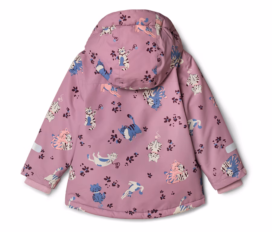 Veste rose à capuche recouverte de chats et d'empreintes de pattes.