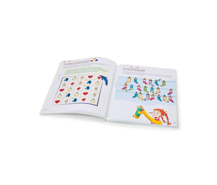 Livre ouvert. La page de gauche présente une grille de puzzle avec des anneaux, des cœurs, des gants et des trombones. La page de droite illustre une fille de dessin animé accrochant des chaussettes colorées sur une corde à linge.