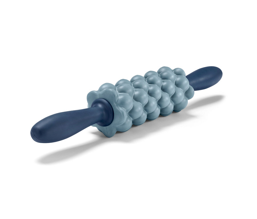 Un rouleau pour fascias bleu est posé sur un fond blanc.